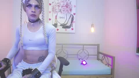 Snapshot of dhalton_x chatting on February 12, 2026, 10:05 pm Dhalton online show from February 12, 2026, 10:05 pm