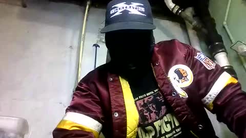 Snapshot of dhbbc454336 chatting on May 31, 2026, 6:21 am Marcus D-von Steel as the raunchy ass sniffer thrill me with your online show from May 31, 2026, 6:21 am
