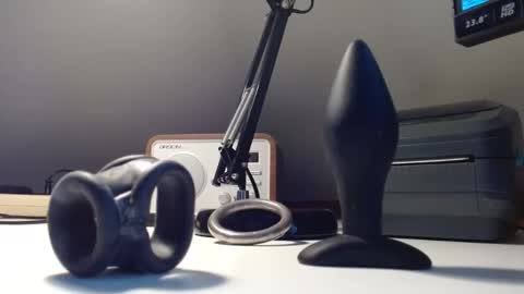 Snapshot of dhrobbert chatting on October 13, 2025, 8:03 am Robbert online show from October 13, 2025, 8:03 am