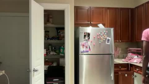 Dolly online show from February 4, 2026, 3:01 am