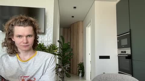 Snapshot of di_n_alex chatting on May 23, 2026, 9:02 am Di Alex online show from May 23, 2026, 9:02 am