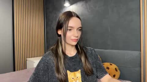 dialinkaaaa online show from April 19, 2026, 6:10 pm