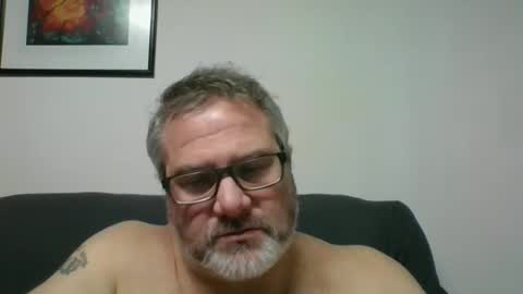 Snapshot of diamond_couple_82 chatting on March 6, 2025, 5:35 am diamond_couple_82 online show from March 6, 2025, 5:35 am