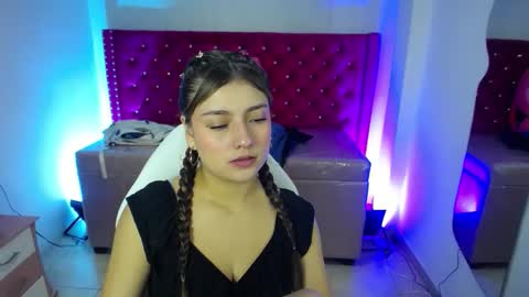 diamond_juliana_ online show from April 10, 2026, 3:23 am