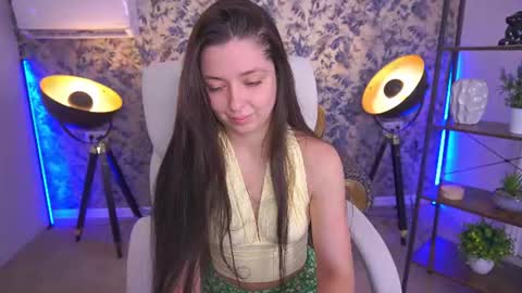 Snapshot of diamondeyeess chatting on July 14, 2026, 6:07 am Sasha online show from July 14, 2026, 6:07 am