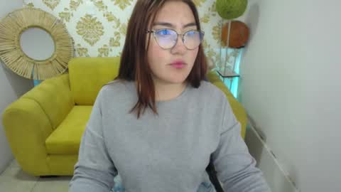 Snapshot of diamondfox_m chatting on March 25, 2026, 10:32 am Your Diamond online show from March 25, 2026, 10:32 am