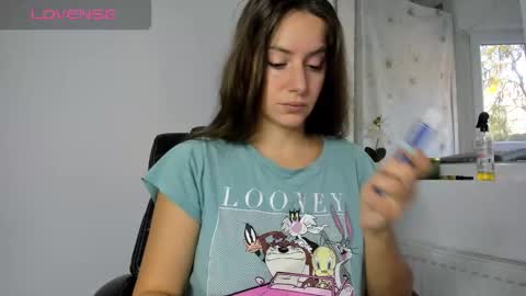 diamondkay_ online show from October 22, 2025, 6:46 am