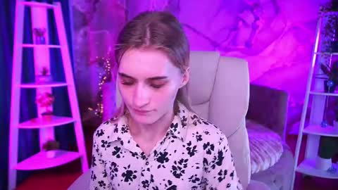 DiamondNina online show from March 5, 2026, 2:13 pm