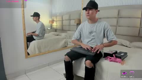 Snapshot of diamondss_1 chatting on June 25, 2026, 8:35 pm diamondss_1 online show from June 25, 2026, 8:35 pm