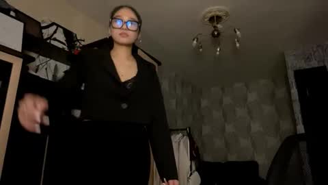 Julia online show from February 12, 2026, 2:12 pm