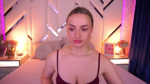 diana_nova online show from May 16, 2026, 6:32 am