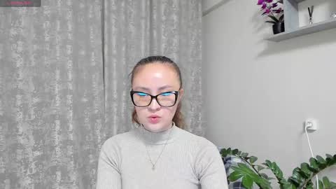 Snapshot of diana_taylor chatting on April 22, 2026, 9:16 pm Diana online show from April 22, 2026, 9:16 pm