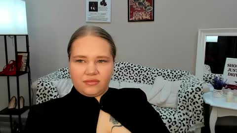 Diana online show from May 9, 2026, 7:19 pm
