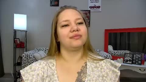 Snapshot of dianakristol chatting on June 23, 2026, 6:22 am Diana online show from June 23, 2026, 6:22 am