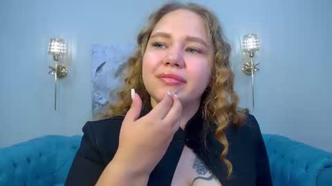 Snapshot of dianakristol chatting on July 3, 2026, 6:25 pm Diana online show from July 3, 2026, 6:25 pm