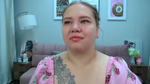 Snapshot of dianakristol chatting on July 4, 2026, 6:14 pm Diana online show from July 4, 2026, 6:14 pm