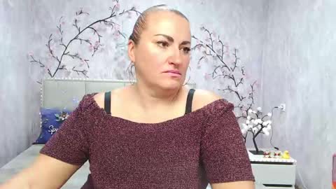 Snapshot of dianamgg chatting on May 19, 2026, 5:25 am Diana online show from May 19, 2026, 5:25 am