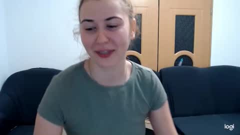 Snapshot of dianasmiey7 chatting on January 9, 2025, 7:40 pm dianasmiey7 online show from January 9, 2025, 7:40 pm