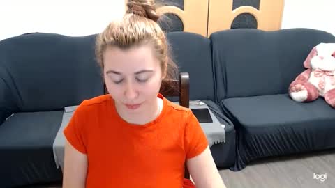 Snapshot of dianasmiey7 chatting on January 19, 2025, 9:45 pm dianasmiey7 online show from January 19, 2025, 9:45 pm