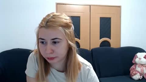 Snapshot of dianasmiey7 chatting on February 8, 2025, 9:03 am dianasmiey7 online show from February 8, 2025, 9:03 am