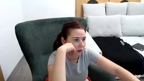 Snapshot of dianasmiey7 chatting on September 14, 2025, 8:08 pm dianasmiey7 online show from September 14, 2025, 8:08 pm