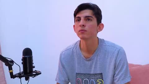 Ana  Leo online show from February 17, 2025, 12:27 pm