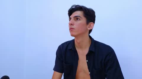 Ana  Leo online show from February 25, 2025, 12:24 pm