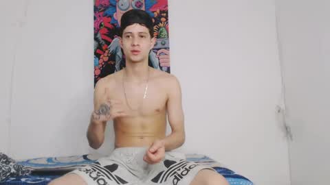 dick_boy_18 online show from May 9, 2026, 4:34 pm