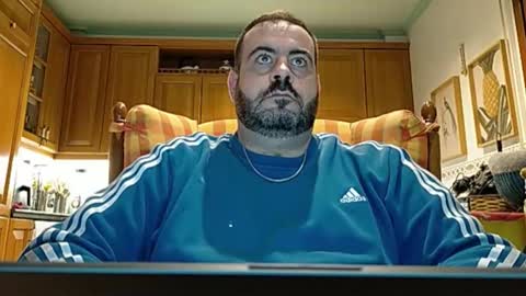 DANI online show from October 29, 2025, 6:42 pm