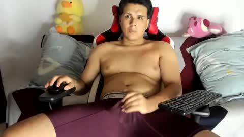 Snapshot of diegodelgado200521 chatting on June 13, 2026, 12:08 am alexerdiego online show from June 13, 2026, 12:08 am
