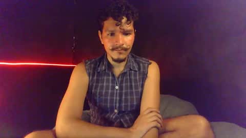 Snapshot of diemond_latinx98 chatting on March 3, 2026, 4:18 am diemond_latinx98 online show from March 3, 2026, 4:18 am