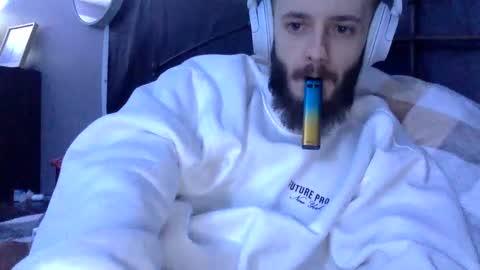 Snapshot of digbicknik chatting on February 7, 2025, 4:46 pm digbicknik online show from February 7, 2025, 4:46 pm