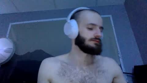 Snapshot of digbicknik chatting on February 9, 2025, 6:33 am digbicknik online show from February 9, 2025, 6:33 am