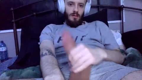 Snapshot of digbicknik chatting on February 23, 2025, 6:49 am digbicknik online show from February 23, 2025, 6:49 am