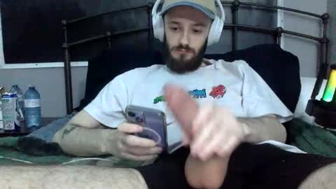 Snapshot of digbicknik chatting on February 24, 2025, 11:32 am digbicknik online show from February 24, 2025, 11:32 am