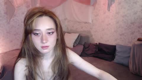 Hi im Alice 3 Im usualy online 03-10 or 17-21 UTC0 online show from April 8, 2026, 4:34 am