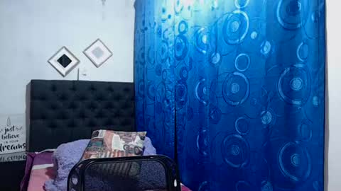 Mariana online show from February 14, 2025, 3:33 am