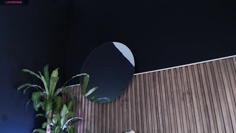 DilanJonnes online show from December 30, 2024, 12:22 am