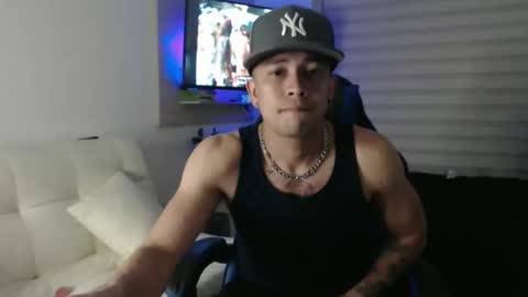 Snapshot of dilanxxx8888 chatting on January 9, 2026, 4:37 am dilanxxx8888 online show from January 9, 2026, 4:37 am