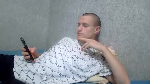 dimes_21 online show from October 4, 2025, 4:32 am