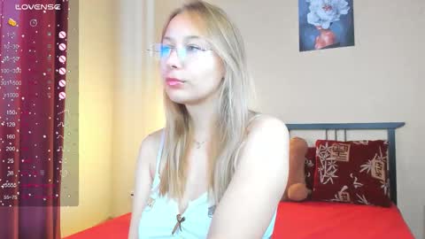 Dina online show from September 15, 2025, 2:55 am