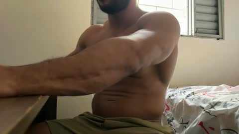 dinhoo14 online show from September 16, 2025, 5:47 pm