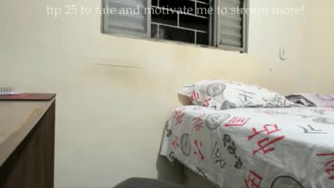 dinhoo14 online show from November 4, 2025, 3:27 am