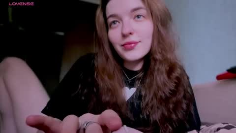 Diora  Sam  online show from May 8, 2026, 5:57 am