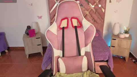 DIOSA AFRODITA 24  NEW VIDEOS HERE  LOVES online show from April 30, 2026, 2:40 am