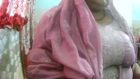 Snapshot of dipa2345 chatting on November 7, 2025, 11:10 am dipa2345 online show from November 7, 2025, 11:10 am