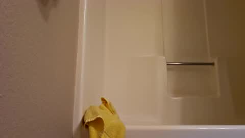 DIPSTIK online show from October 4, 2025, 6:11 am