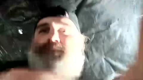 dirtmcgirt82 online show from January 1, 2025, 9:28 am