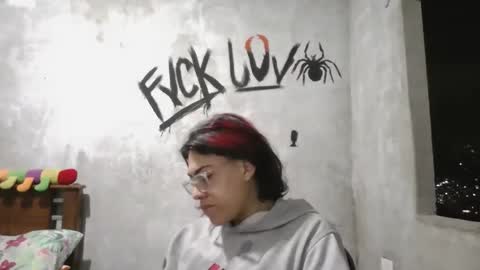 dirty model online show from March 4, 2026, 2:06 am