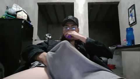 dirty model online show from June 18, 2026, 9:14 am